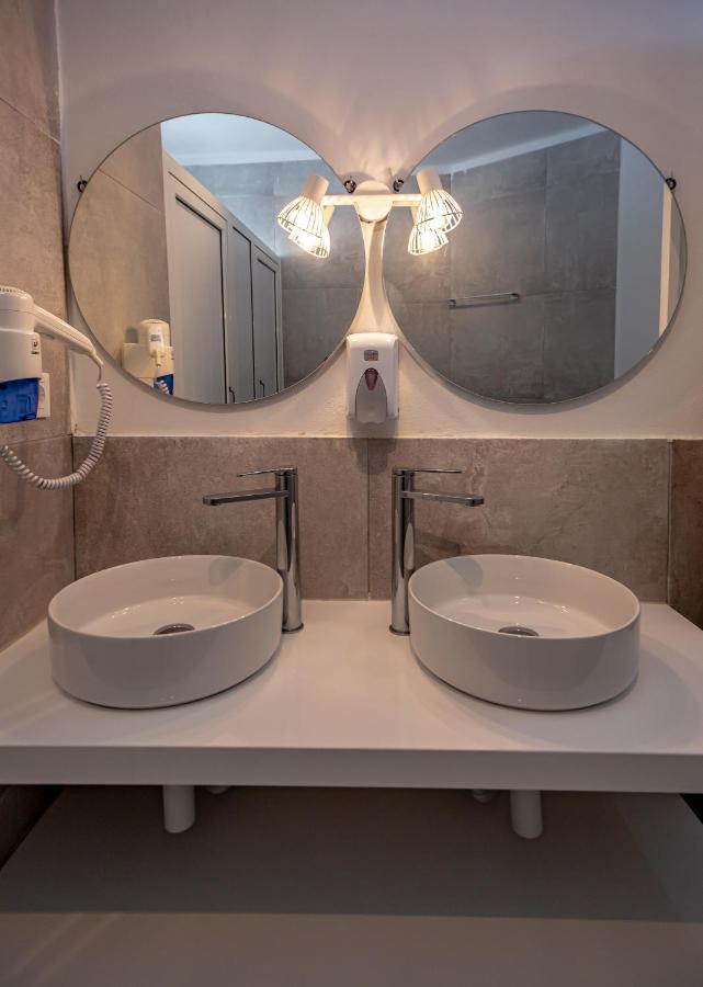 Sun Lovers Albergue
